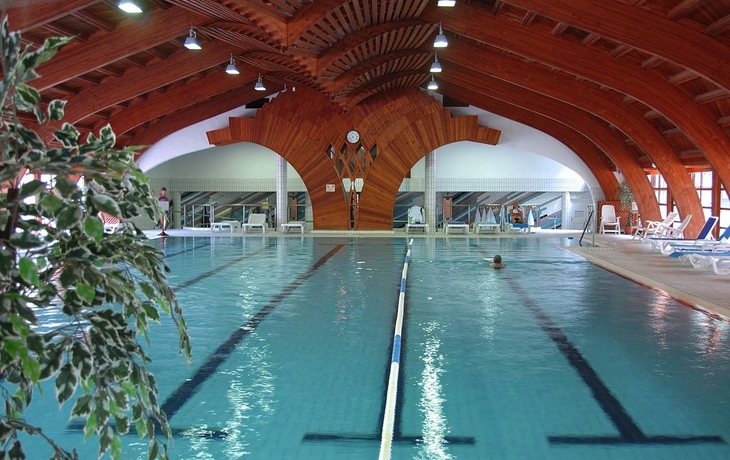 BM Kursanatorium Schwimmbecken